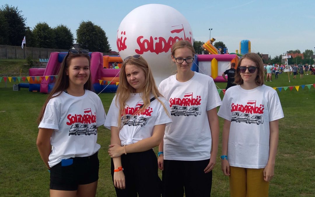 Udział XI LO w wolontariacie na Festynie Rodzinnym Solidarności