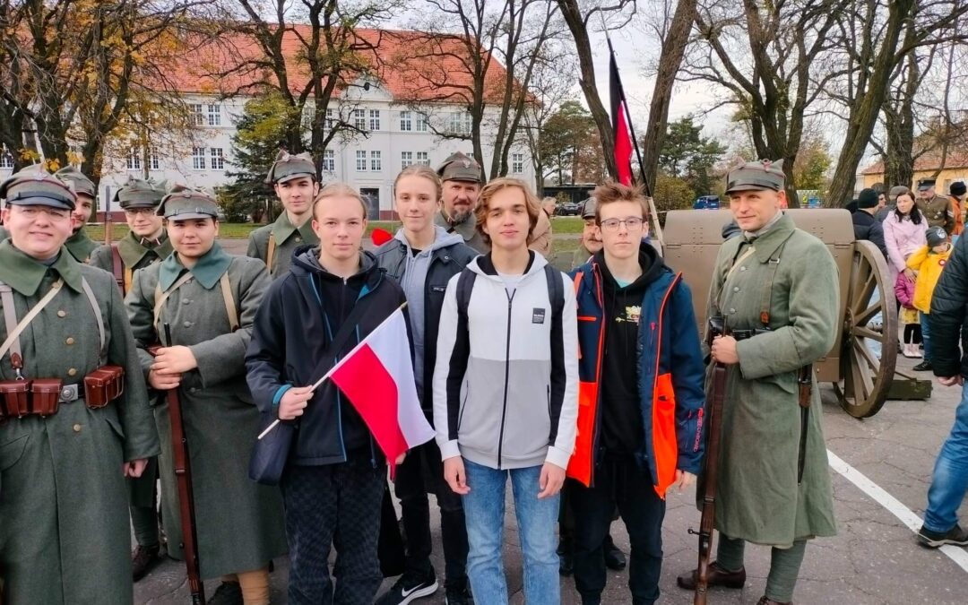 Nasi przedstawiciele podczas Święta  Niepodległości w CSWLąd w Poznaniu.