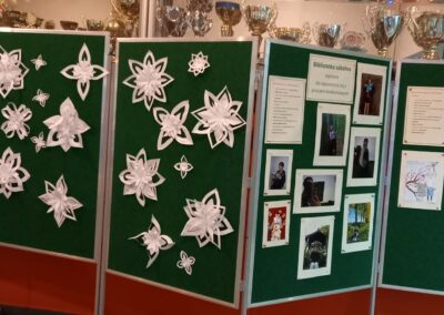 Wystawa prac laureatów konkursów czytelniczych „Ja i książka zawsze razem” oraz „Książka pędzlem malowana”